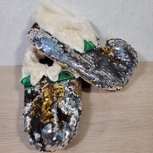 Dan Dee ELF Slippers Fuzzy Gold Silver 2018 Christmas Sequin Men Women L/XL 9-11